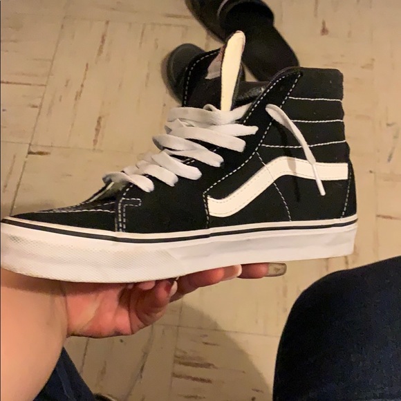 Vans - Picture 2 of 4